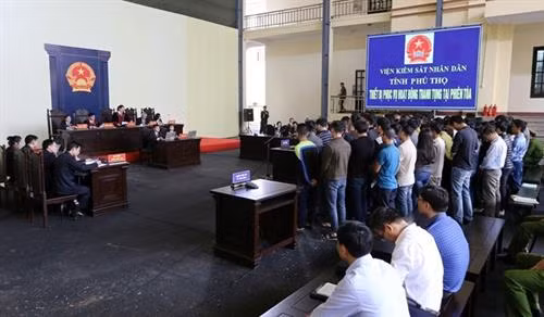 数万亿越盾的网络赌博大案正式开庭审理。（图片来源：越通社）