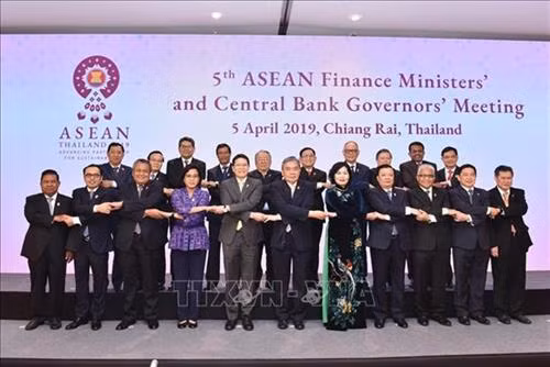 东盟各国代表合影。图自越通社