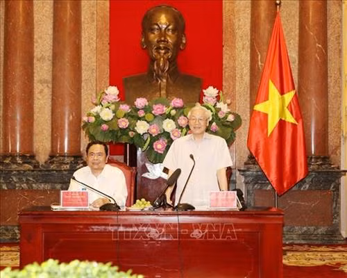 阮富仲发表讲话。图自越通社