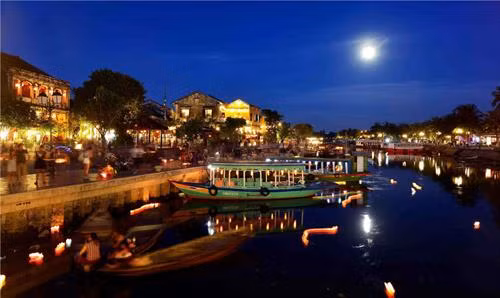 会安夜景 图自互联网