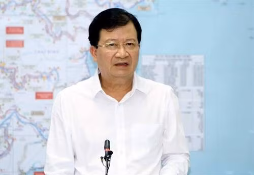 越南政府副总理郑廷勇在会上发表讲话。(图片来源:越通社) 越南政府副总理郑廷勇在会上发表讲话。(图片来源:越通社)