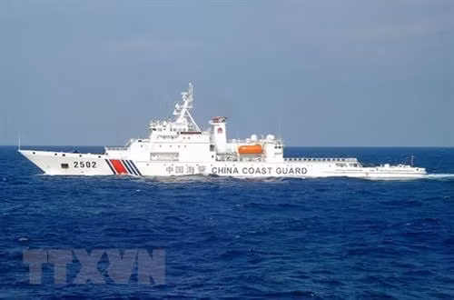 附图：中国的海警船。图自越通社