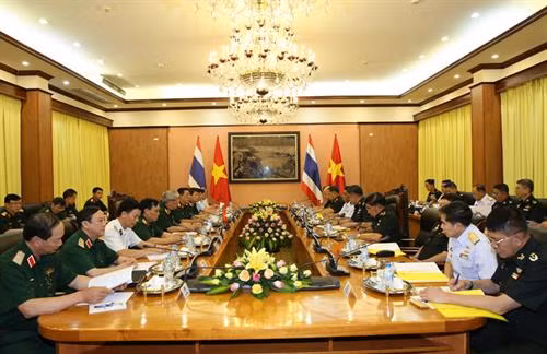 第一次越南与泰国国防政策对话。(图片来源:越通社) 第一次越南与泰国国防政策对话。(图片来源:越通社)