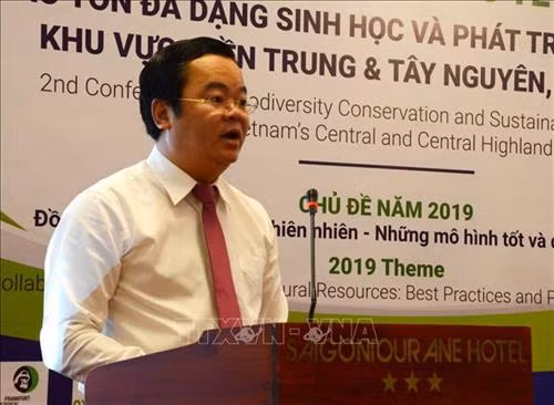 岘港市人民议会主席阮儒忠在会议上发表讲话。图自越通社 岘港市人民议会主席阮儒忠在会议上发表讲话。图自越通社