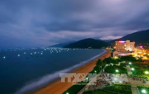 资料图:越南平定省归仁市的归仁海滩景色。图自越通社 资料图:越南平定省归仁市的归仁海滩景色。图自越通社