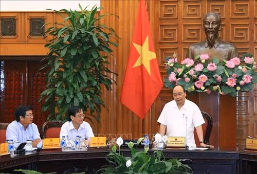 阮春福总理在会议上发言。图自越通社 阮春福总理在会议上发言。图自越通社
