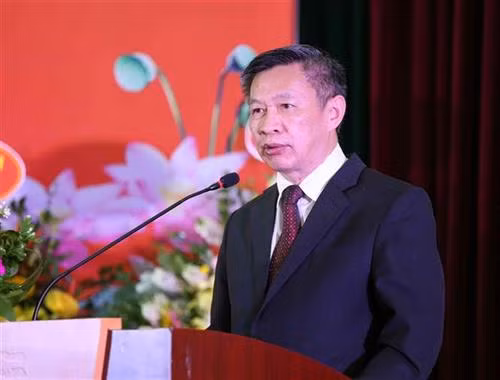 越共中央对外部副部长阮俊峰当选2019-2024年任期越白友好协会主席。图自越通社 越共中央对外部副部长阮俊峰当选2019-2024年任期越白友好协会主席。图自越通社