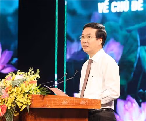 中央宣教部部长武文赏在颁奖仪式上发表讲话。图自越通社 中央宣教部部长武文赏在颁奖仪式上发表讲话。图自越通社