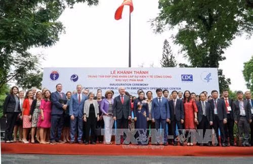 越南南部公共卫生事件应急处理中心正式揭牌成立 ảnh 5 越南南部公共卫生事件应急处理中心正式揭牌成立 ảnh 5