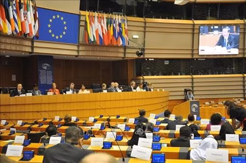 越南国会副主席冯国显出席第十届亚欧议会伙伴会议。图自越通社