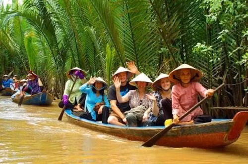 前江省力争打造富有文化特色的旅游产品。(图片来源:因特网) 前江省力争打造富有文化特色的旅游产品。(图片来源:因特网)