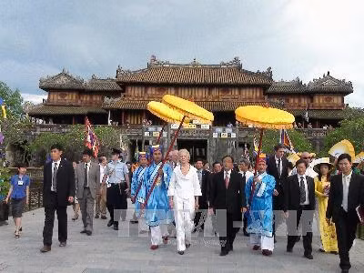 顺化皇宫是越南7大最佳旅游景点之一 ảnh 2