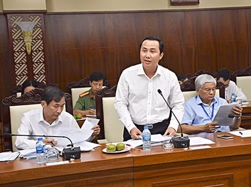 巴地头顿省计划与投资厅厅长黎黄海发表讲话。(图片来源:baobariavungtau.com.vn) 巴地头顿省计划与投资厅厅长黎黄海发表讲话。(图片来源:baobariavungtau.com.vn)