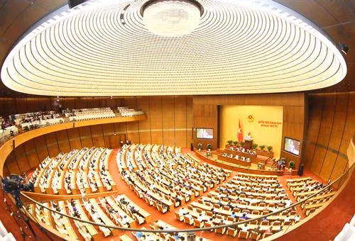 越南第十四届国会第四次会议质询会开幕式场景。（图片来源：越通社）
