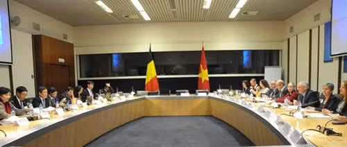 会议场景。图自越通社 会议场景。图自越通社
