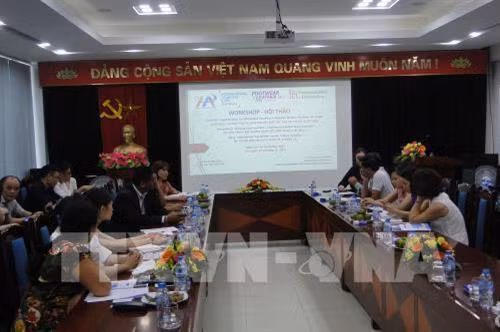 “向澳大利亚市场出口越南纺织品服装、皮鞋、皮包产品潜力”会议全景。(图片来源:越通社) “向澳大利亚市场出口越南纺织品服装、皮鞋、皮包产品潜力”会议全景。(图片来源:越通社)