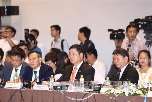 阮春福总理:民营经济扬帆起航大展宏图 ảnh 2 阮春福总理:民营经济扬帆起航大展宏图 ảnh 2