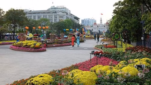 美丽的阮慧花街。(图片来源:越通社) 美丽的阮慧花街。(图片来源:越通社)