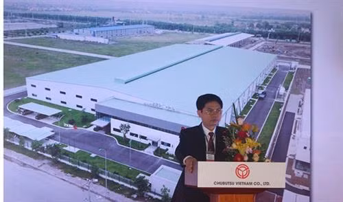 河南省人民委员会副主席张国辉在仪式上发言。图自因特网 河南省人民委员会副主席张国辉在仪式上发言。图自因特网