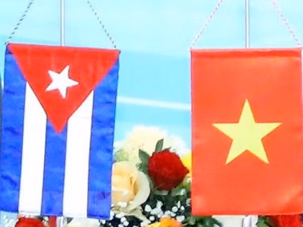 越南国会主席就古巴国庆节向古巴国会主席致贺信