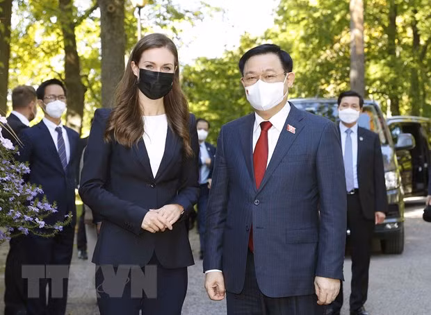越南国会主席王廷惠圆满结束出席第五次世界议长大会、访问欧洲议会、比利时和芬兰之行