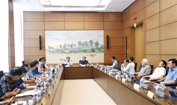 越南第十五届国会第三次会议新闻公报（第四号）