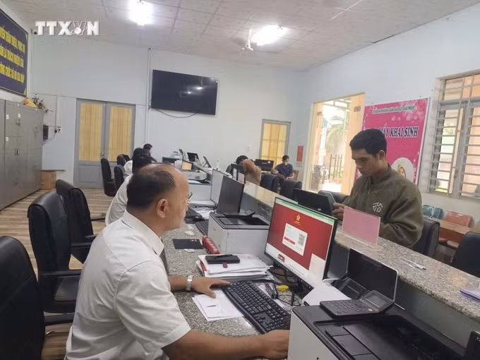 vna-potal-dua-cong-nghe-so-den-gan-dong-bao-thieu-so-bien-gioi-dong-nai-8855555.jpg