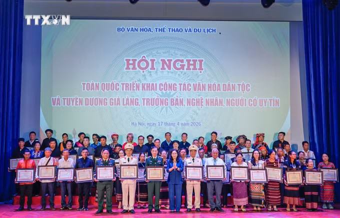 vna-potal-hoi-nghi-toan-quoc-trien-khai-cong-tac-van-hoa-dan-toc-8707354.jpg