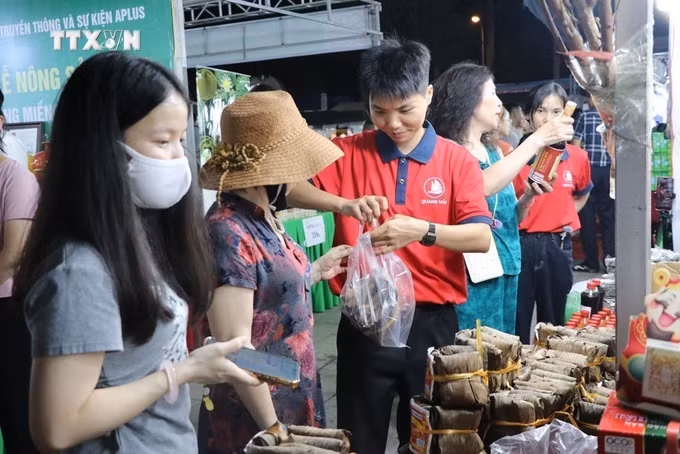 vna_potal-hai-phong-khai-mac-tuan-le-nong-san-ocop-va-dac-san-vung-mien-nam-2026-9091128.jpg