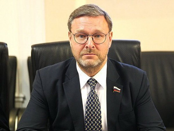 俄罗斯联邦委员会(上议院)副主席康斯坦丁·科萨切夫(Konstantin Kosachev)。图自iacis.ru AIPA-42: 高科技是俄罗斯与东盟合作的重要方向 ảnh 1