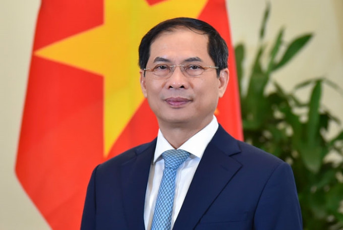 越共中央委员、越南外交部部长裴青山。图自越通社 越南外交77周年:为国为民鞠躬尽瘁 ảnh 1
