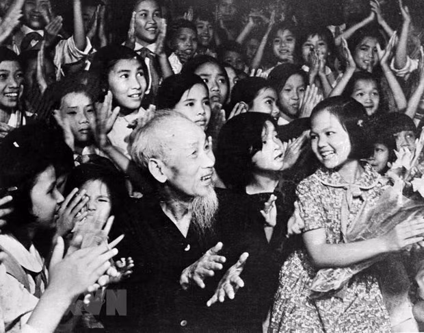 UNESCO发布纪念胡志明主席的决议35周年：胡志明主席的遗产具有普遍性、时事性和超越时代价值 ảnh 1