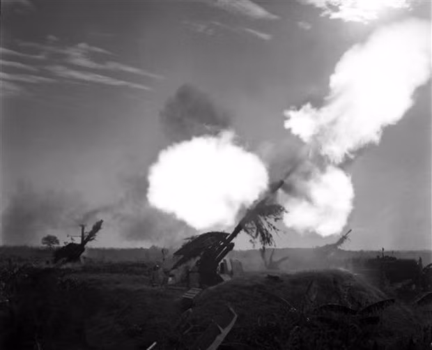 “河内-空中奠边府”大捷50周年：越南智慧与本领的象征 ảnh 2