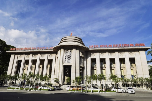 越南国家银行总部。图自越通社 越南被从美国货币操纵监测名单中删除 ảnh 1