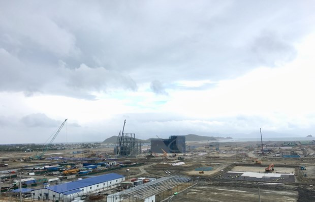 云峰1号BOT号火电站项目于2019年10月开始动工兴建,目前建设进度达到计划的22.9%。图自越通社 庆和省云峰经济区吸引150多个投资项目 ảnh 1