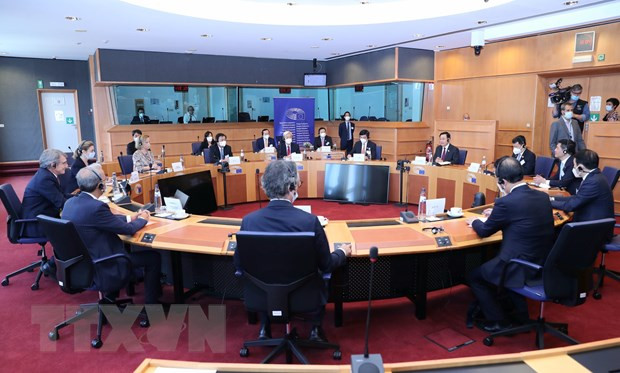 会谈场景 图自越通社 越南国会主席王廷惠与欧洲议会主席举行会谈 ảnh 2