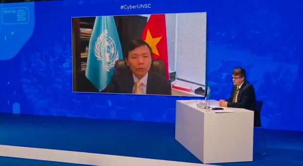 越南常驻联合国代表团团长邓廷贵大使通过视频出席会议。图自互联网 联合国安理会讨论网络空间安全问题 ảnh 1
