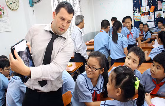 北江省促进高中学校的英语教学活动 ảnh 1