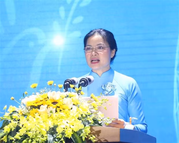 庆祝三八国际妇女节 越南启动“为妇女笑容”计划 ảnh 1