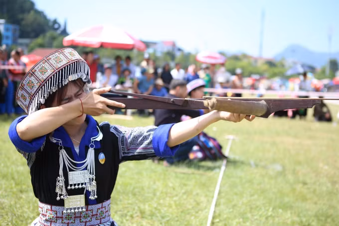 赫蒙族同胞兴高采烈地喜迎独立节 ảnh 5