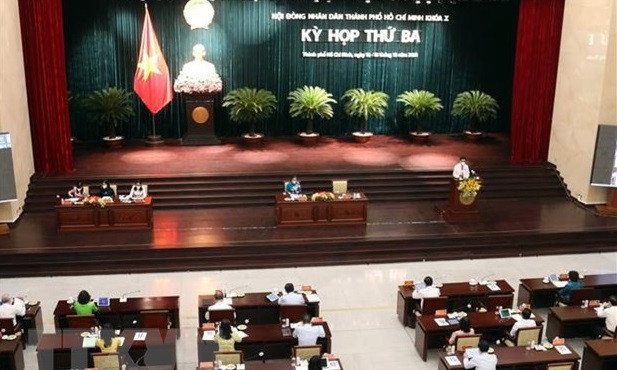 胡志明市人民议会召开第三次会议 ảnh 1