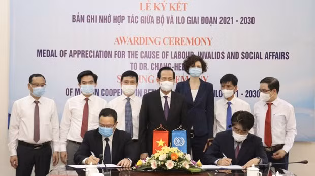 ILO与越南合作促进国际劳务标准和妥当就业 ảnh 1