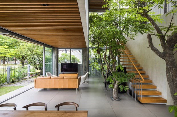 走进“步进公园住宅”内。图自:VTN Architects 越南知名设计师武仲义住宅工程荣获DFA亚洲最具影响力设计奖 ảnh 2