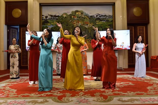 旅居中国越南人举行2021年迎新春活动 ảnh 2