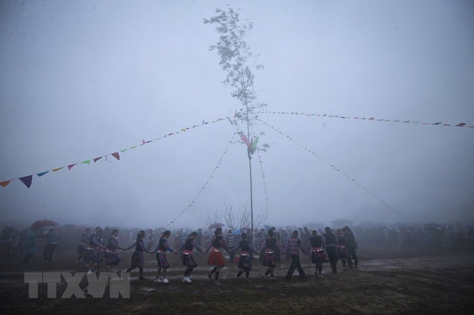和平省梅州县“求福节”吸引数千人参加。图自越通社 和平省梅州县“求福节”吸引数千人参加 ảnh 1
