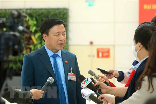 海阳省委书记范春升接受记者的采访。图自越通社 新冠肺炎疫情:海阳省从28日12时对至灵市实施的社交隔离措施 ảnh 1