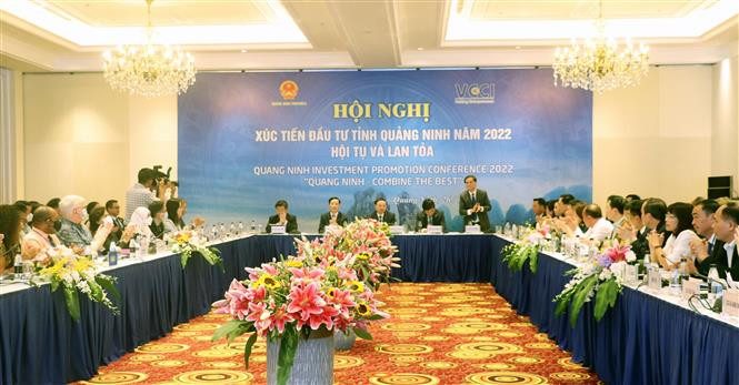 会议场景。图自越通社 广宁省召开2022年投资促进会议 ảnh 2