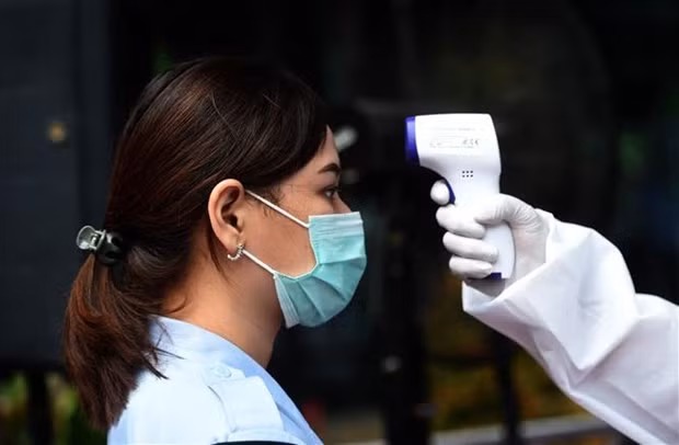 新冠肺炎疫情：越南全国治愈病例超过确诊病例的一半 ảnh 1