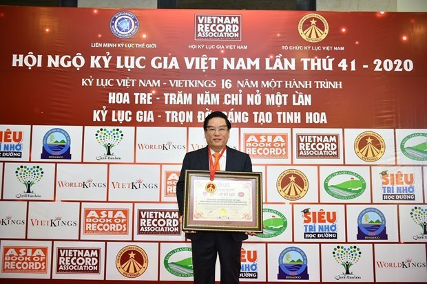 东海POC荣获越南纪录证书 ảnh 3