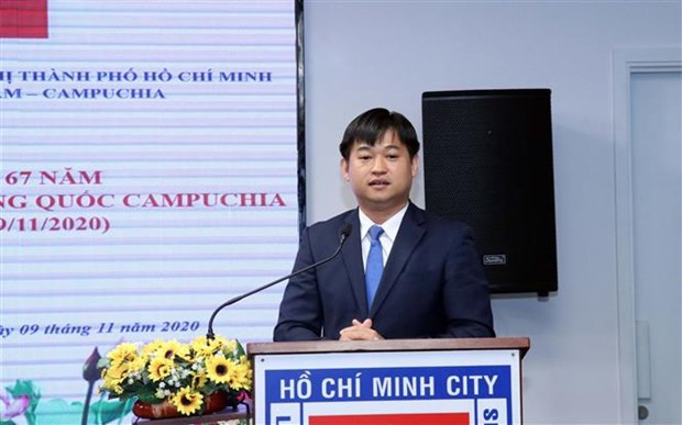 柬埔寨驻胡志明市总领事索科·达雷斯发表讲话。图自越通社 柬埔寨国庆67周年见面会在胡志明市举行 ảnh 2